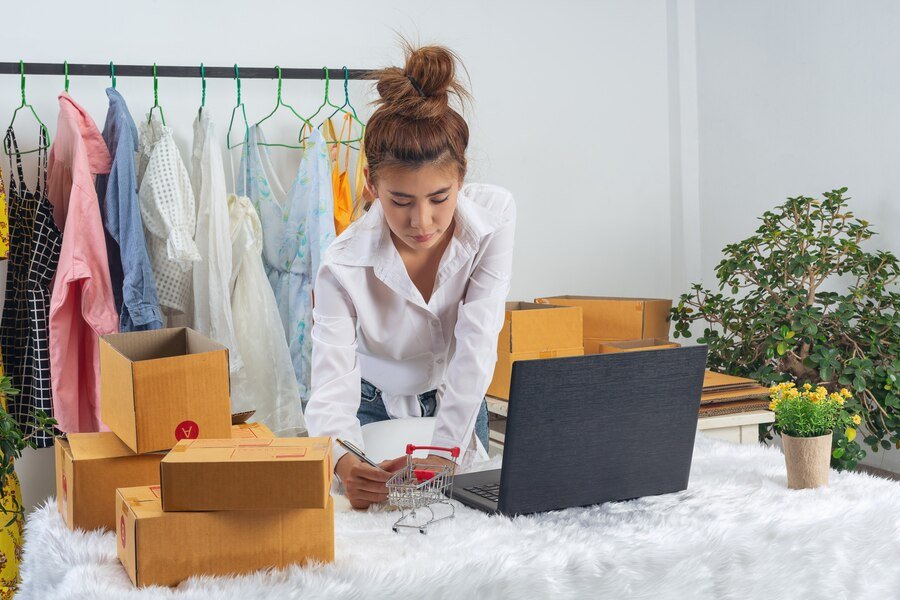 How to Build a Successful Online Business: 10 Key Strategies to Drive Growth